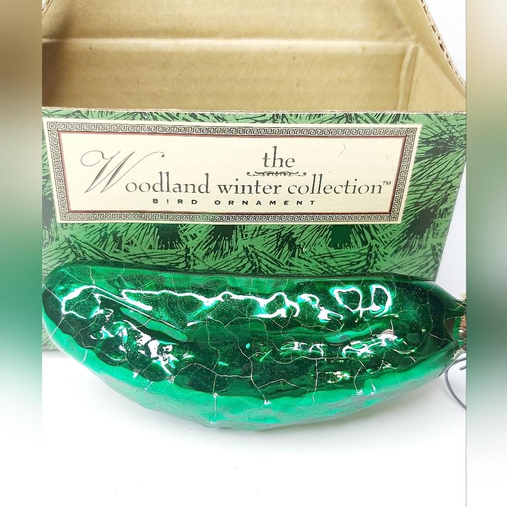 Vintage Woodland Winter Collection Blown Glass Christmas Pickle‎
